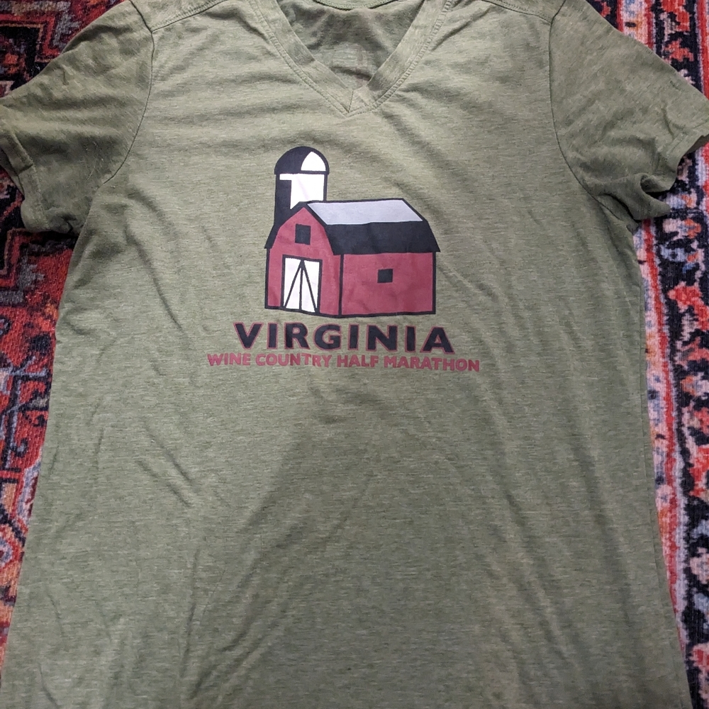 Virginia wine country half Marathon tee. Heathered forest green. Small